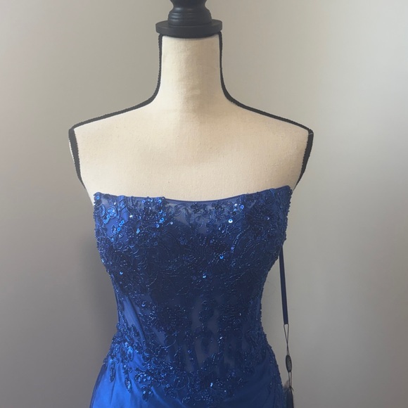 Clarisse Designs Royal Blue Evening Gown.  Sz 6 - Picture 4 of 16